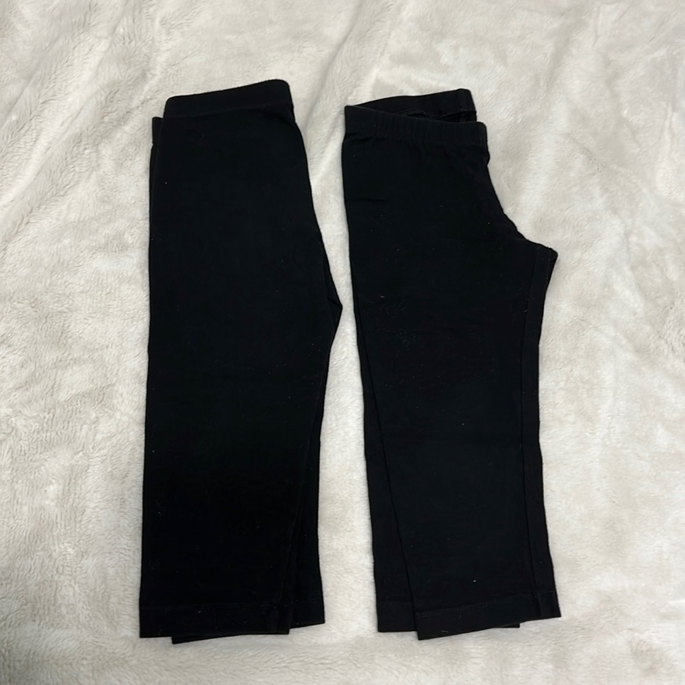 Bundle of 2 Cat & Jack Capri Leggings